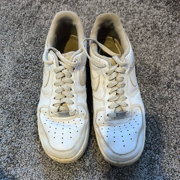 These are white Nike air forces. - Picture 4 of 5